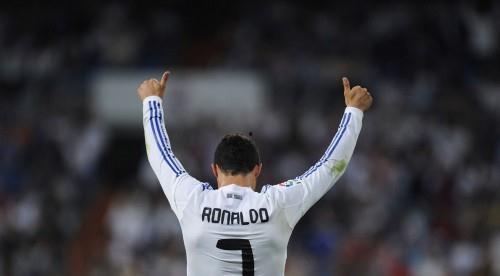 c罗群众吃瓜视频,揭秘球场外的不凡生活瞬间